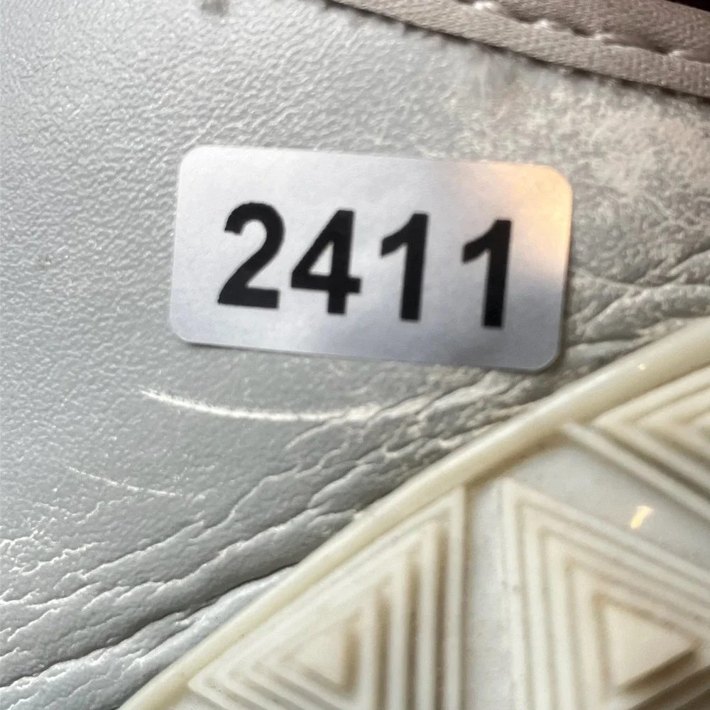 Jordan High Top Sneakers Gray‎ Geometric Heel Accents US 8